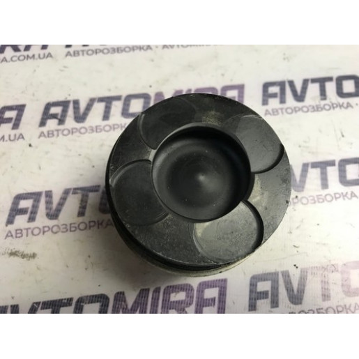 Поршень двигуна Fiat Doblo 1.3 MJTD 2000-2010 73502645